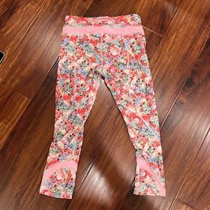Lululemon Flowabunga Inspire leggings size 4